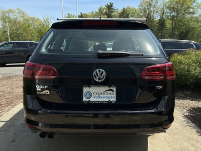 2017 Volkswagen Golf SportWagen Base