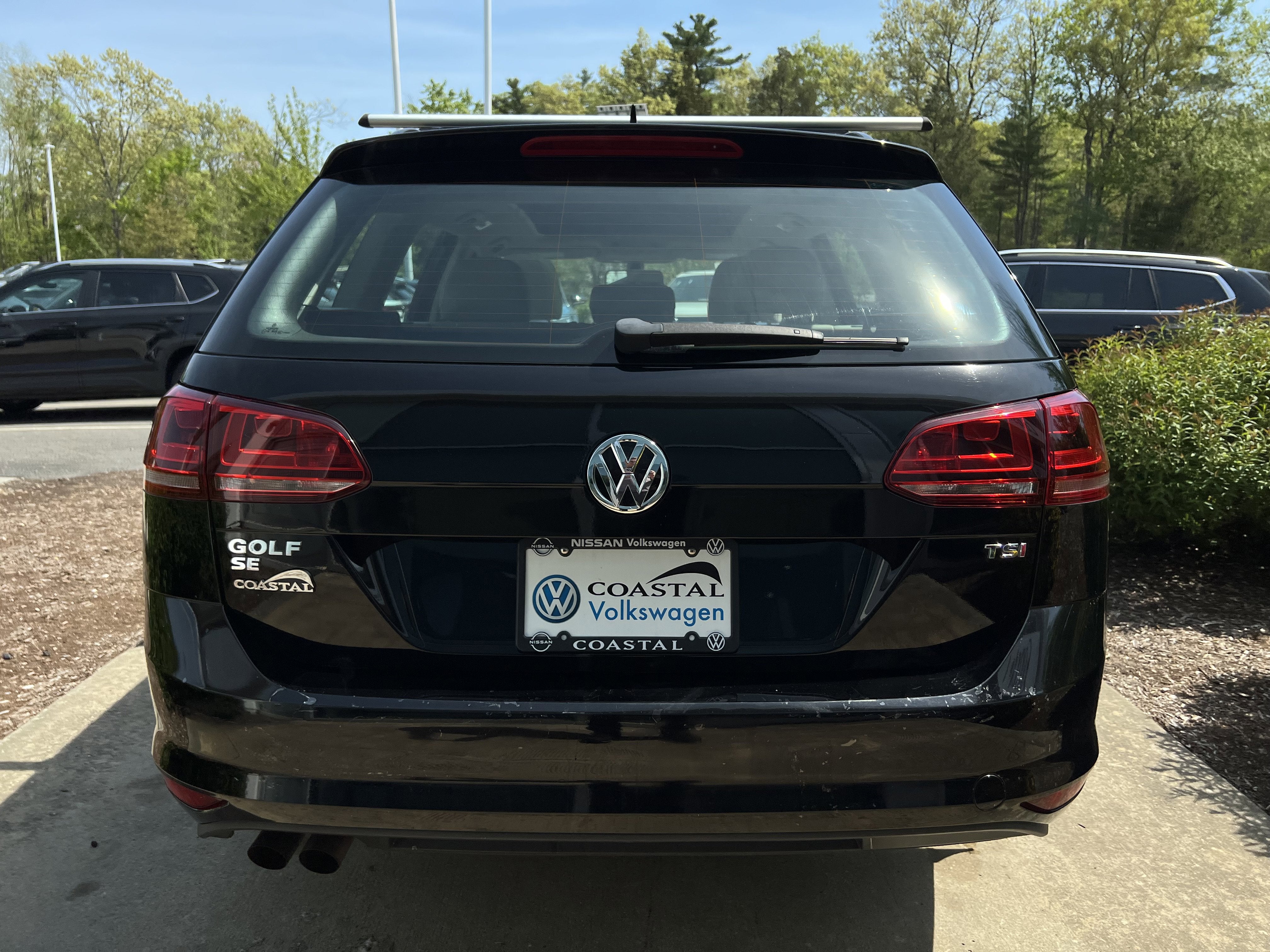 2017 Volkswagen Golf SportWagen Base