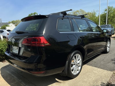 2017 Volkswagen Golf SportWagen Base