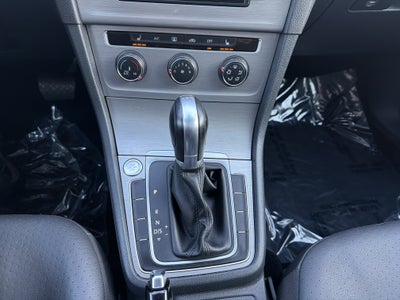 2015 Volkswagen Golf SportWagen TDI S