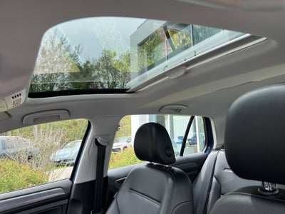 2019 Volkswagen Golf SE
