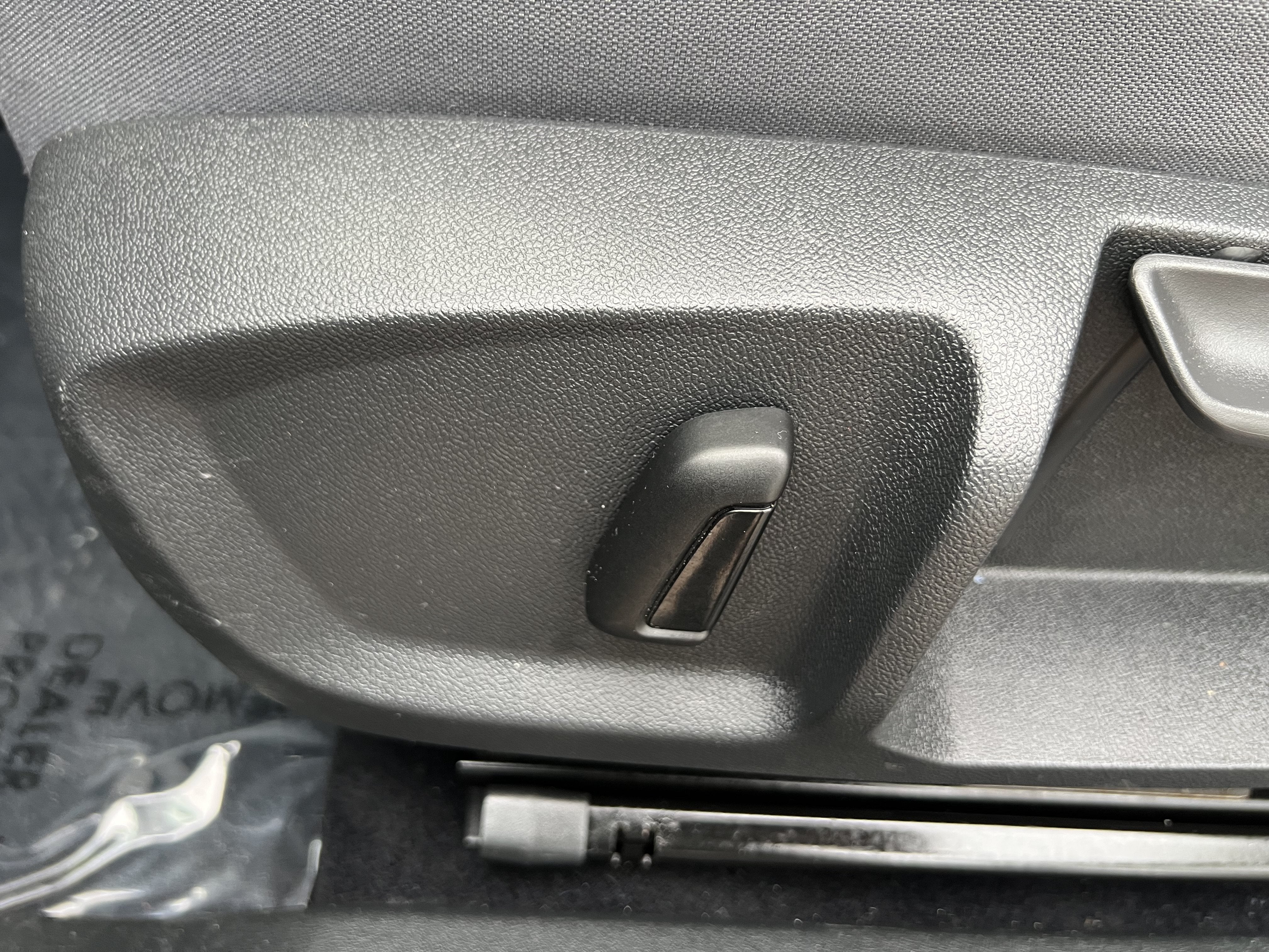 2022 Volkswagen ID.4 Pro