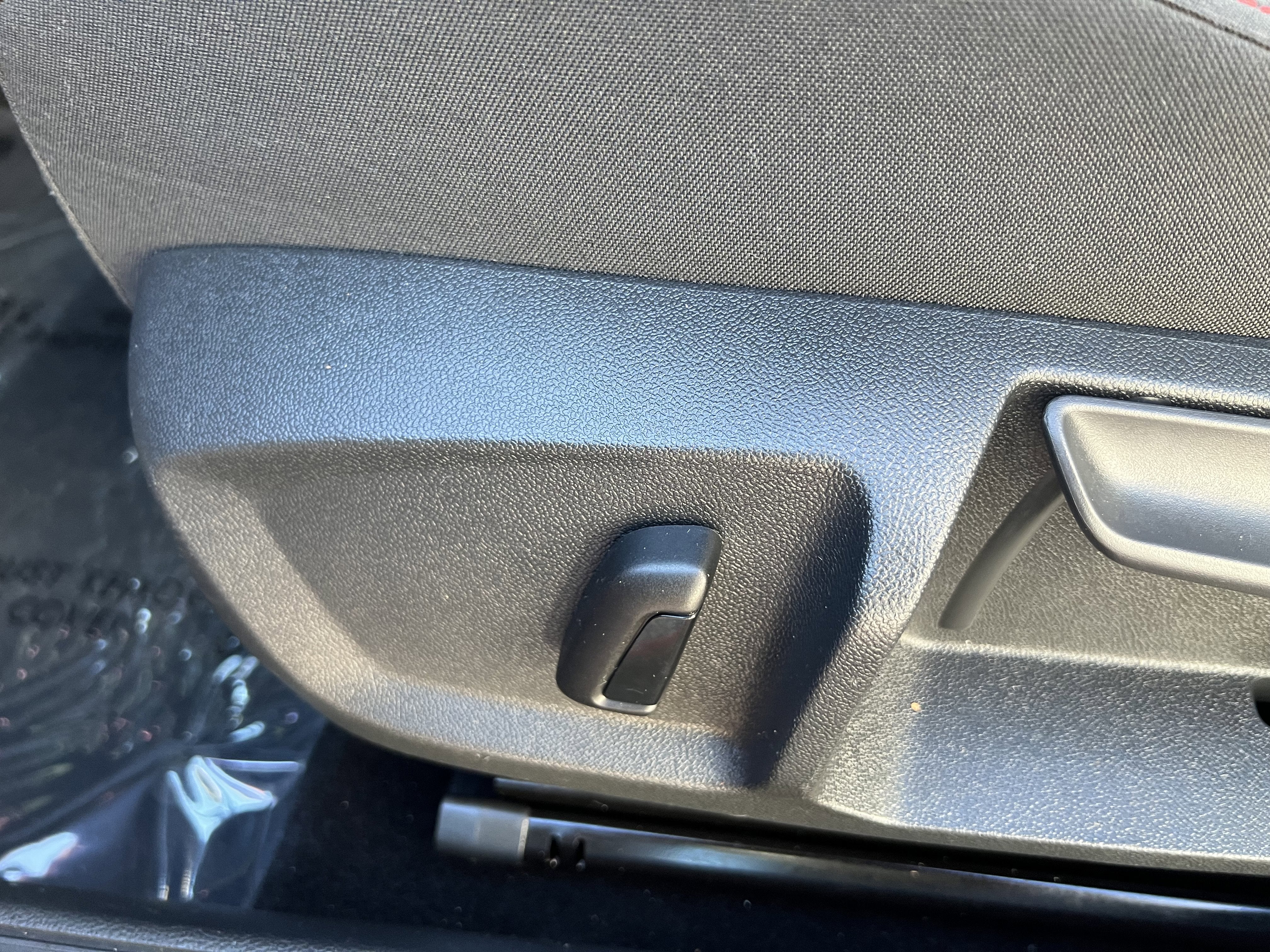 2023 Volkswagen Golf GTI S